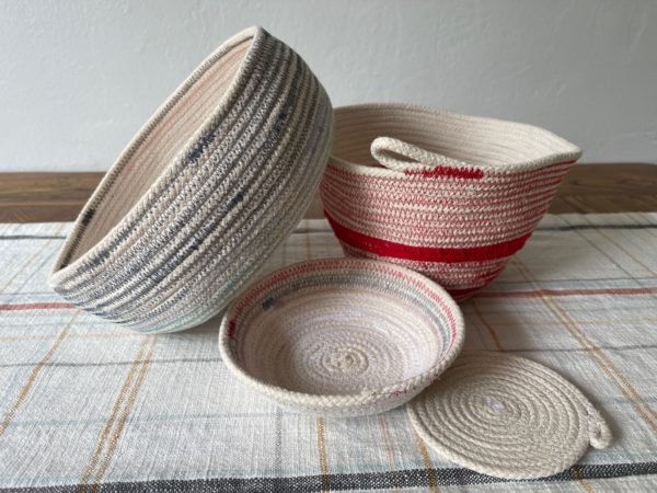 baskets made of rope