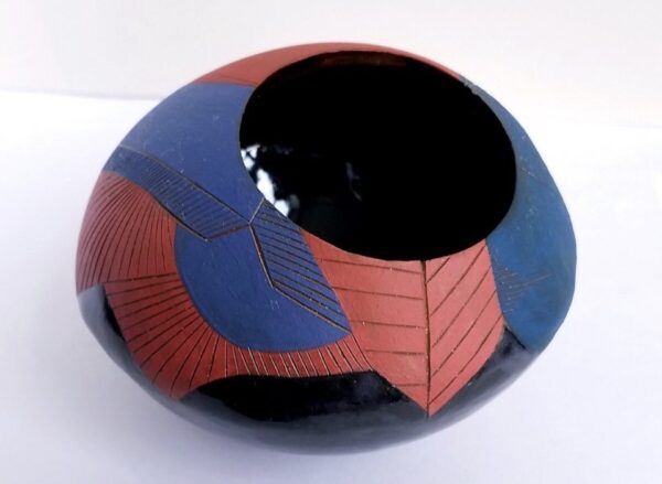 surface designed bowl