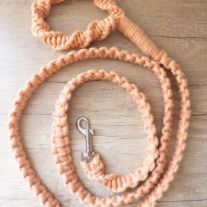 pet leash made with peach macrame' cord