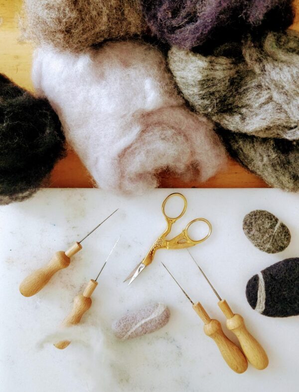 wool and needle felting tools