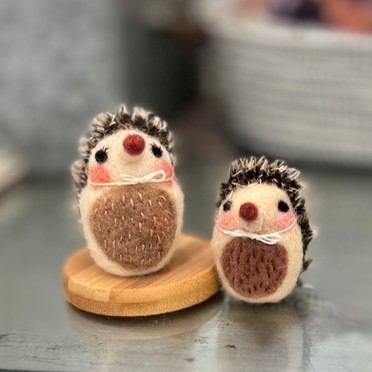 felted hedgehogs
